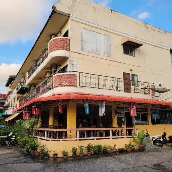 2 Vikings Guesthouse, hotel en Karon Beach