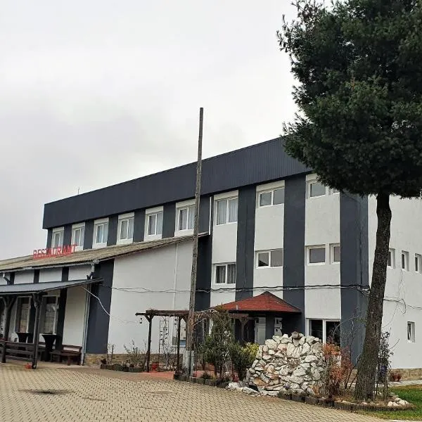 Pensiune Perla, hotel in Valea Borcutului