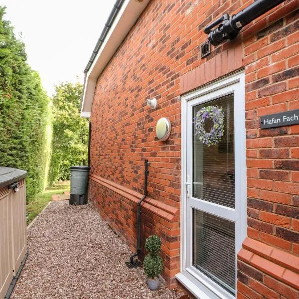 Hafan Fach, hotel in Mold