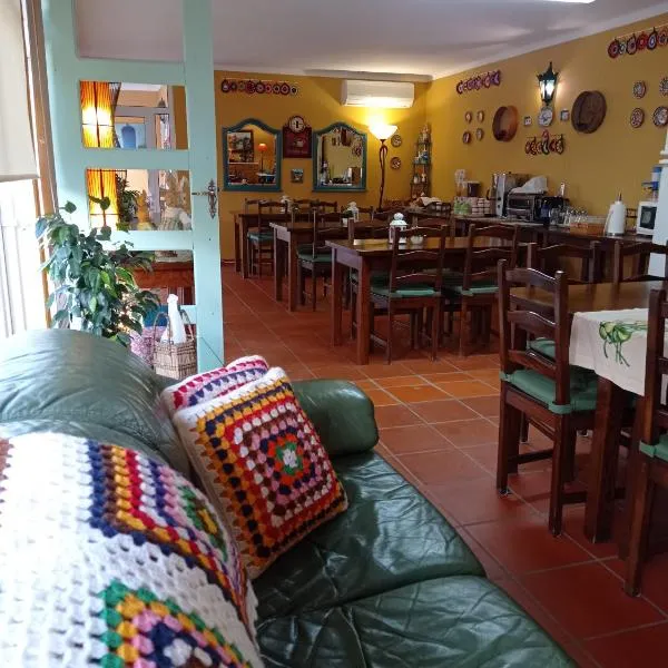 A Casa da Ti Laura - AL, hotelli kohteessa Aveiro