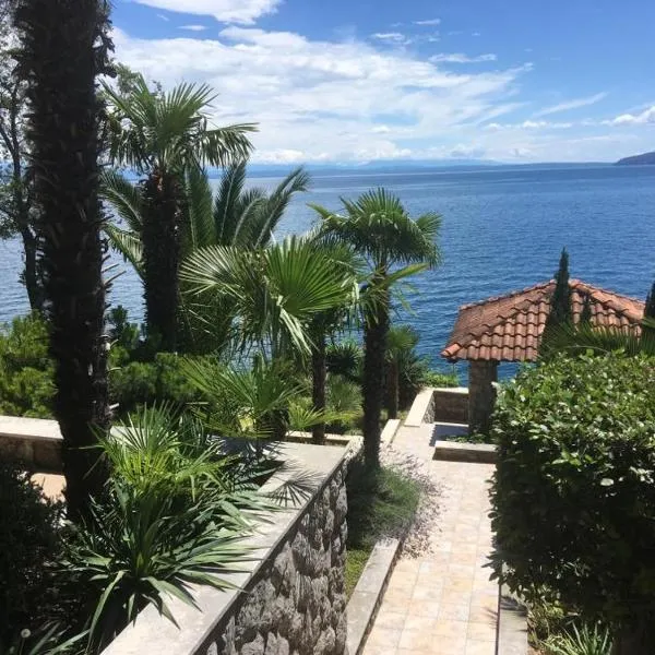 Apartment Nika – hotel w mieście Lovran