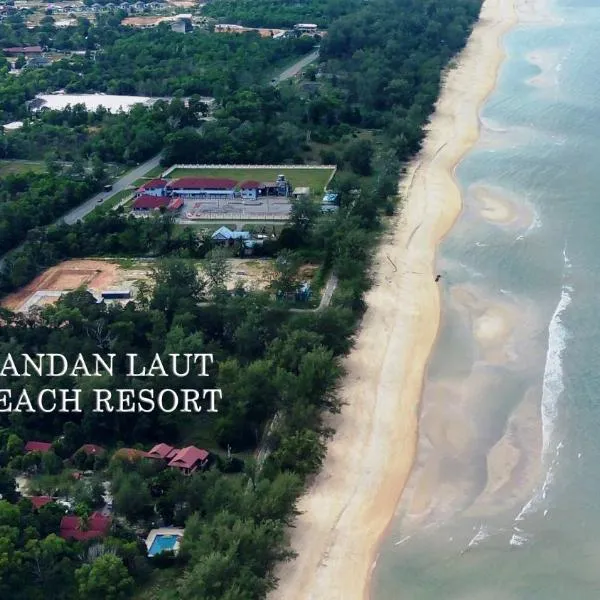 Pandan Laut Beach Resort, hotel di Kampong Bari Kechil