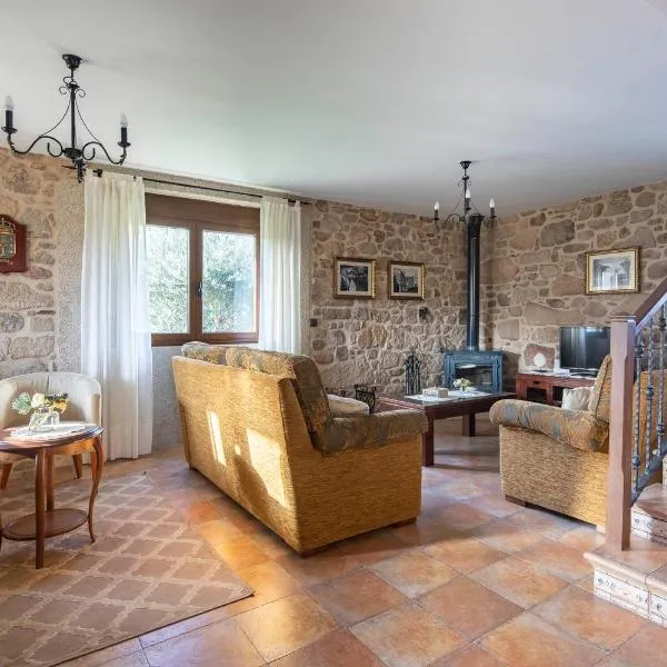 Casas Lar de Arousa I y II, готель у місті Catoira