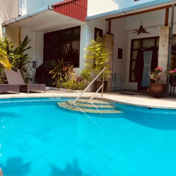 Villa Cantik Kuta Regency, hotel v Kutě