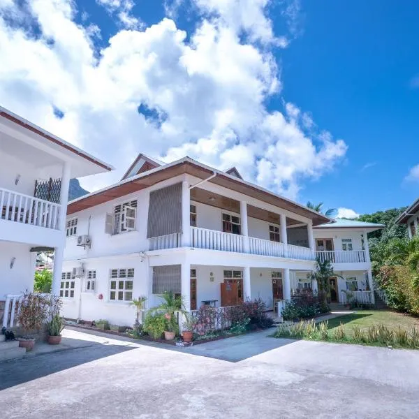 La Maison Hibiscus Self Catering Accommodation, hotel v destinaci Beau Vallon