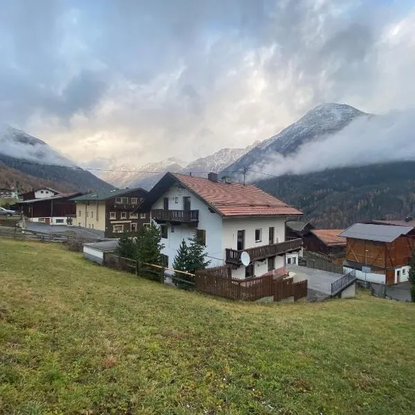 Mountain Lodge Sölden - Ski in Bike out Chalet, hotell Söldenis