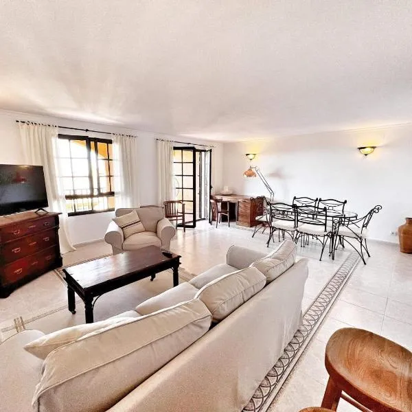 Luxury Apartments Mascarat, hotell i Altea
