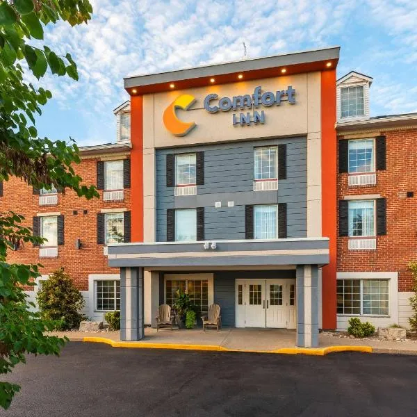 Comfort Inn Sarnia, hotel en Point Edward