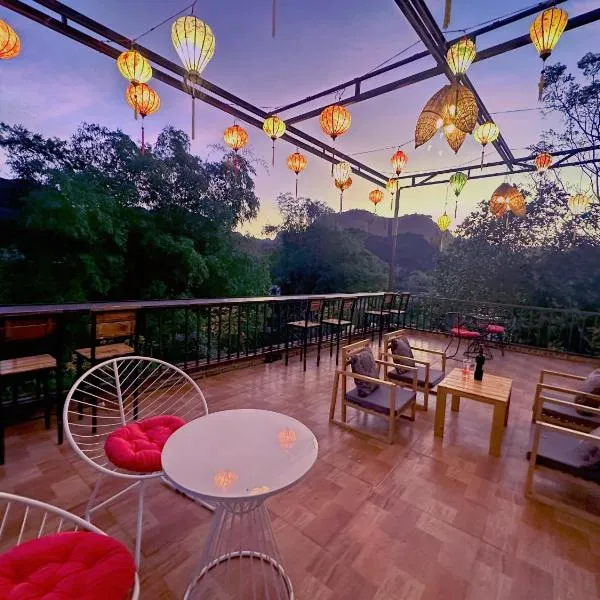Dog Friendly Hotel $Ninh Binh - $Trang An Moon Garden Homestay