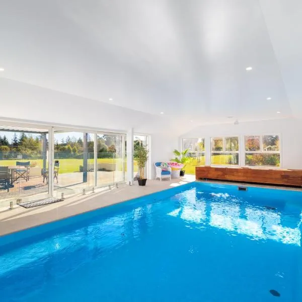 The Meadows Villa, hotel in Christchurch