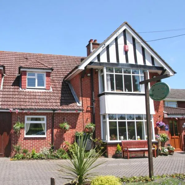 Beech Lodge Guest House, hótel í New Milton