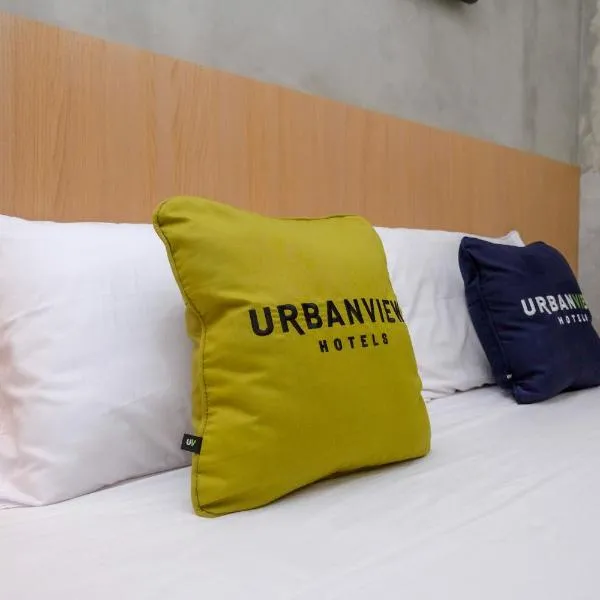 Urbanview Hotel Syariah Artamara Tegal by RedDoorz, hotell sihtkohas Tegal