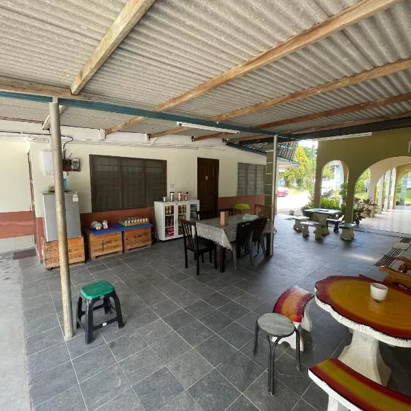 Ikhlas Roomstay, hotel a Kampong Alor Gajah