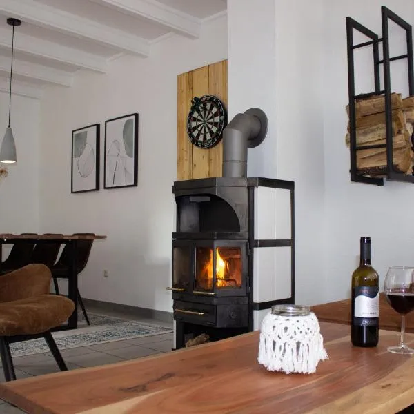 니데겐에 위치한 호텔 Gemütliches Fachwerkhaus im Herzen Nideggens