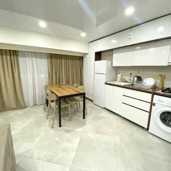 GSS - B Apartment, hotel in Tbilisi City
