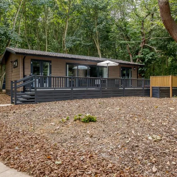 Woolverstone Marina and Lodge Park, hotel in Ipswich
