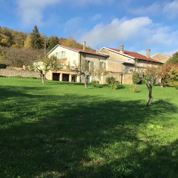 GITE DE LA FONTAINE, hotel in Boncourt-sur-Meuse