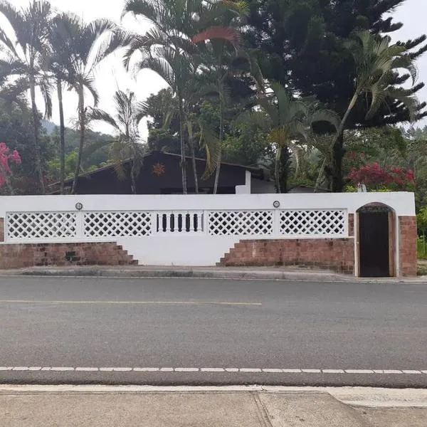 The Cozy Cabin, hotel v destinaci Bonao