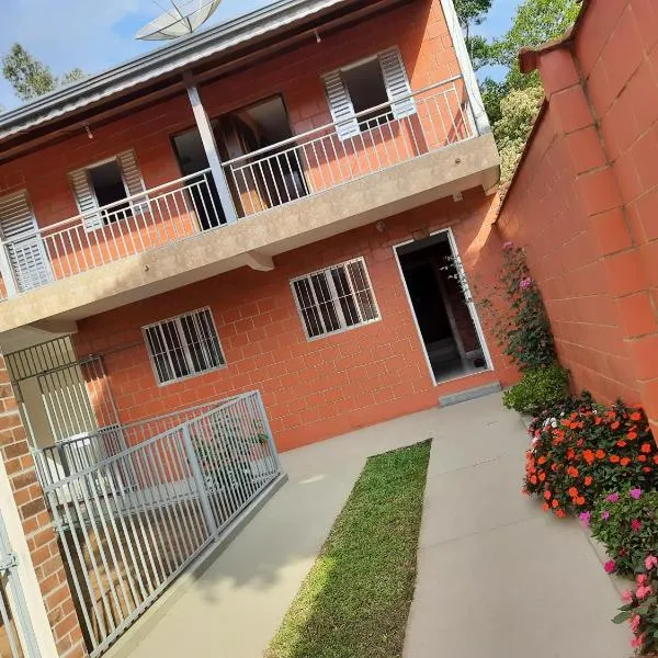 Recanto do Zezé, hotel v destinaci Gonçalves