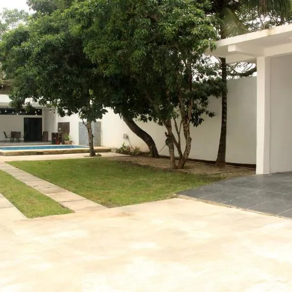 Casa Honey 4 Bedroom Oasis with Pool!, hotel in Bacalar