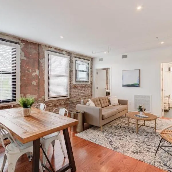 Premiere Location - Historic w Modern Amenities!, hotel di Memphis