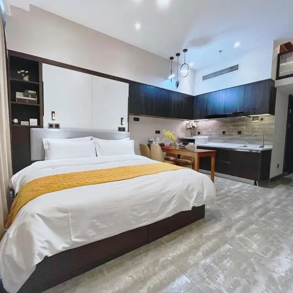 Shining Star Hot Spring Hotel, hotel v destinaci Kchun-ming