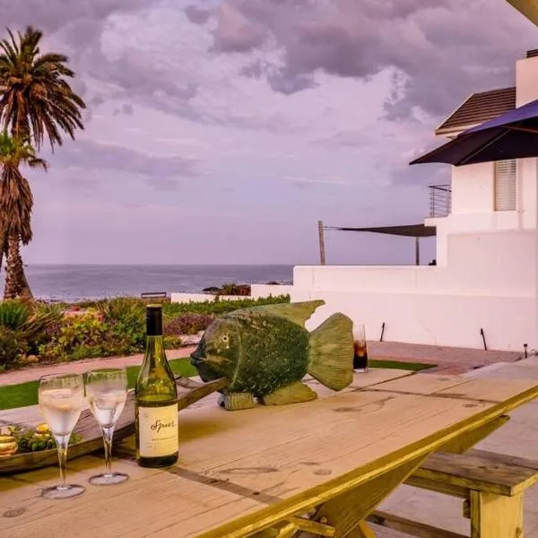 Driftwood Beachfront Manor - Shelley Point, hotel in St Helena Bay