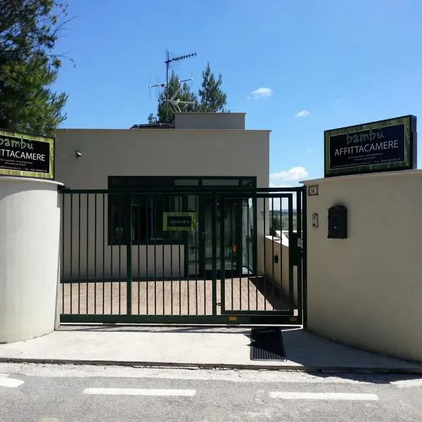 Bambù Affittacamere & Residence, hotel v destinaci Teramo