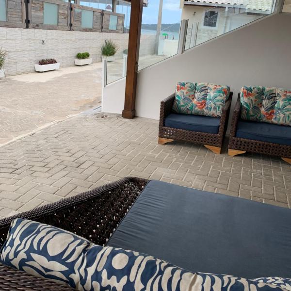 Casa pé na areia Ponta do Papagaio