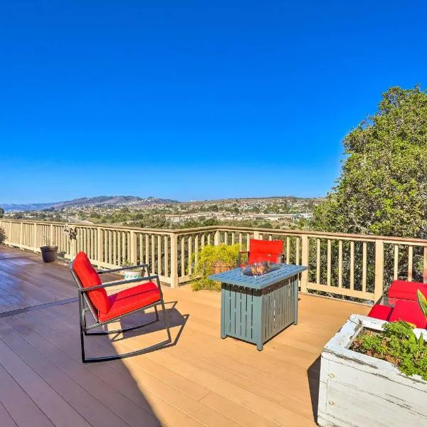 Retro House with Deck and Arroyo Grande View, hotel v destinaci Arroyo Grande
