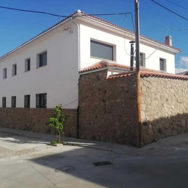 Casa Rural Feymar, hotel di Belvis de Monroy