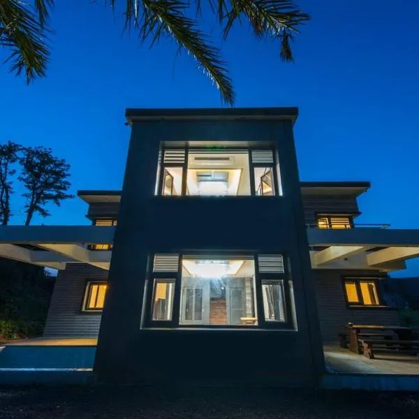 The Some Plus Onpyeong, hotel in Seogwipo