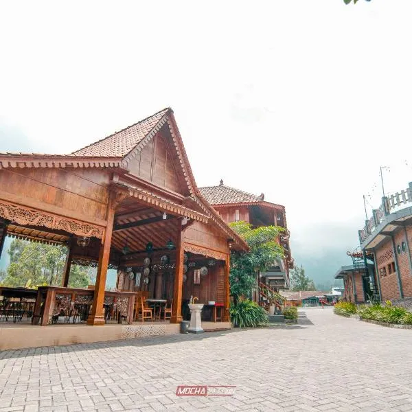 Joglo Kecombrang Bromo, hotel in Kayuenak