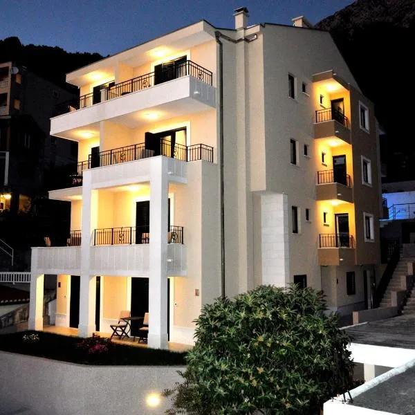 Apartments Villa Tomislav, hotel in Brela