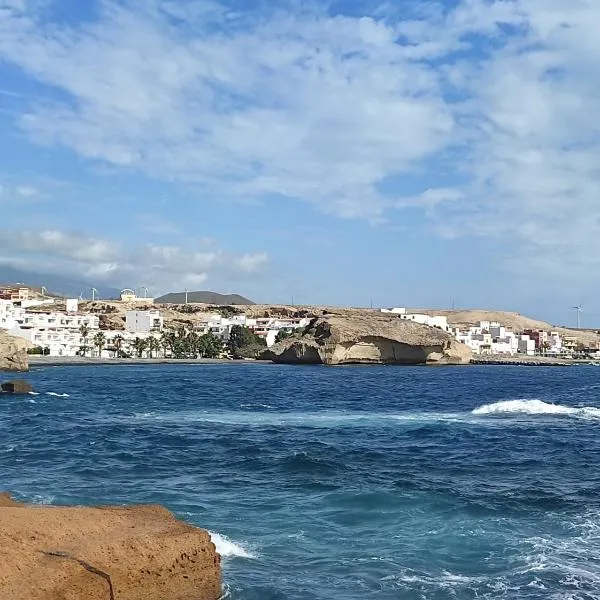 Playa Celeste Tajao, hotel in La Mareta