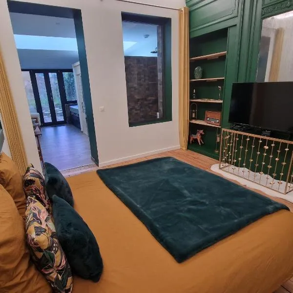 Les Spas du Sébasto, hotel v destinaci Lille