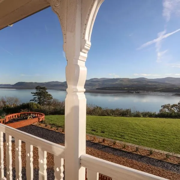 Bryn Mel Manor Straits View, hotel in Menai Bridge