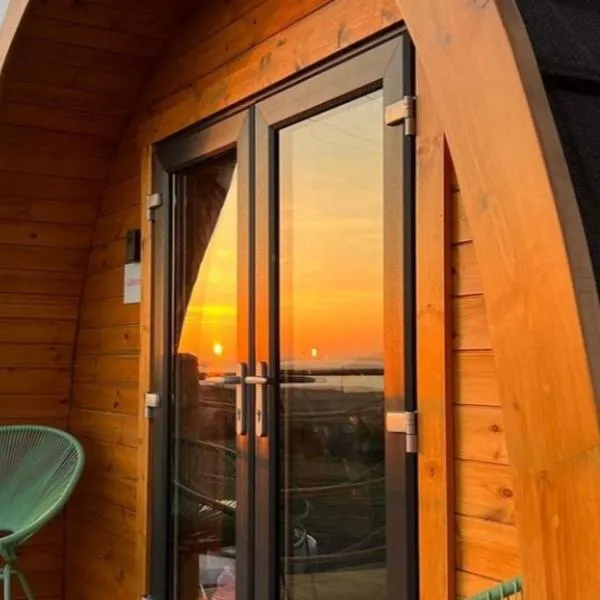 The Sleepy Crofter Glamping - Achiltibuie, hotel v destinaci Achiltibuie