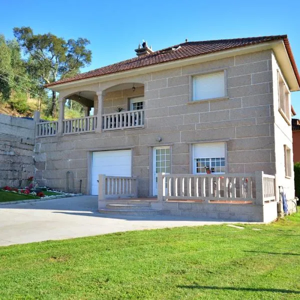 Apartamento da Pedra e da Auga, hotel v destinaci Meis