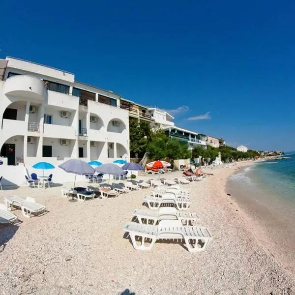 Villa Tamaris on the beach, hotell sihtkohas Podstrana