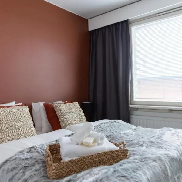 Arctic Night City Suite