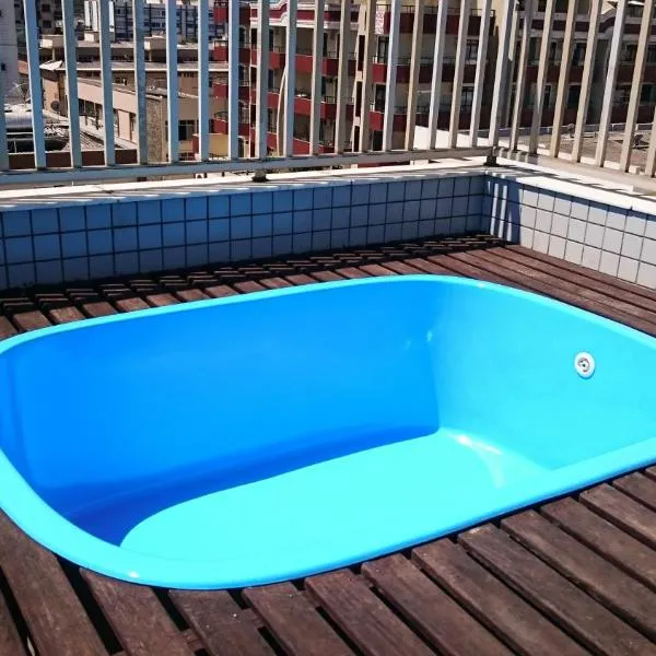 COBERTURA COM CHURRASQUEIRA E PISCINA.