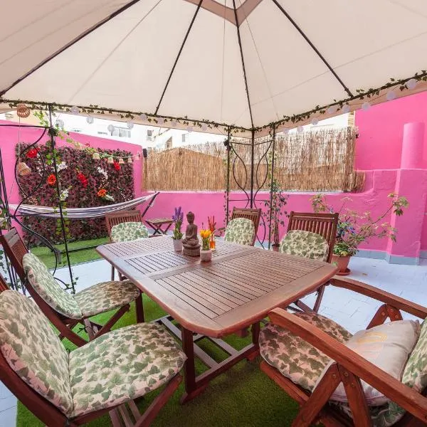 Luxury Artistic Digital Nomad 2 Bedroom w/Terrace, hôtel à Valence