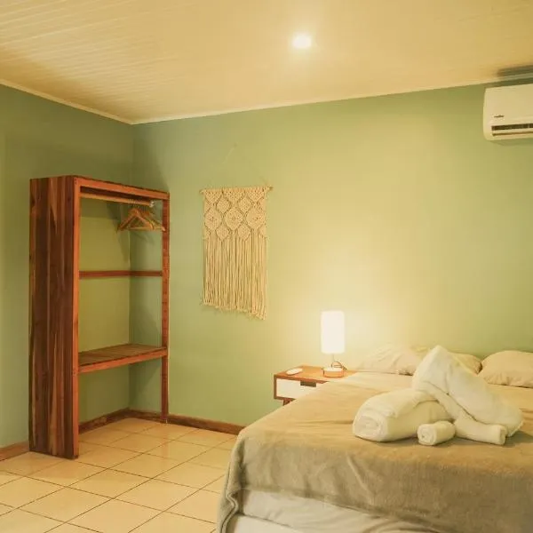 Gala Apts, hotel din Santa Teresa Beach