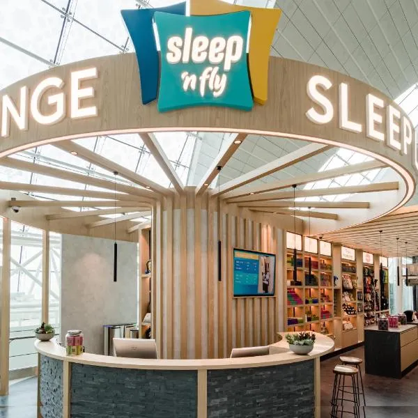 sleep 'n fly Sleep Lounge, B-Gates Terminal 3 - TRANSIT ONLY, hotel v Dubaji