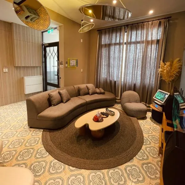 Akasaka Family Villa, hotel in Tainan
