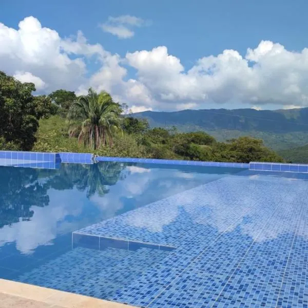 Glamping Paraíso Escondido, hotel u gradu Anapoima