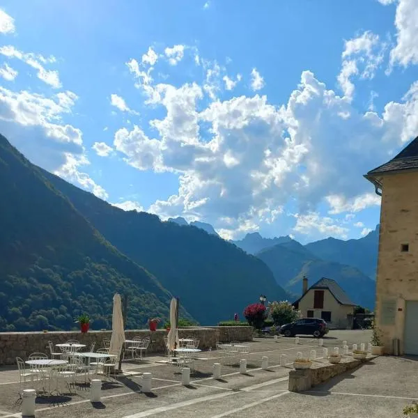 Château d'Arance, hotel in Aydius