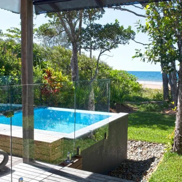 The Bungalows - Absolute Beachfront, hotell i Mission Beach