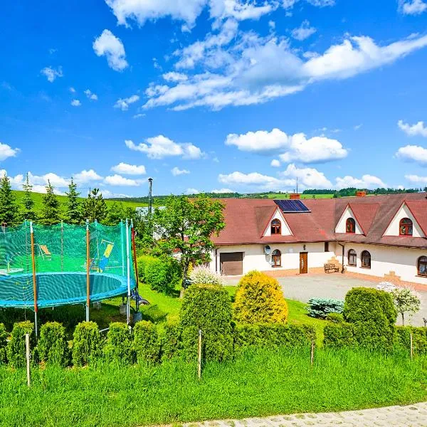Agroturystyka Pod Złotą Wiechą, Hotel in Uście Gorlickie